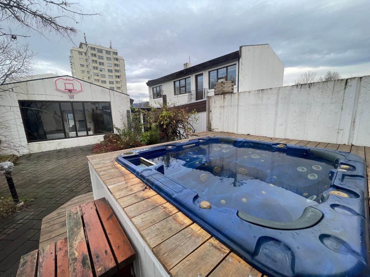 Cosy And Family Friendly House In Centrally Located In Laugardalur